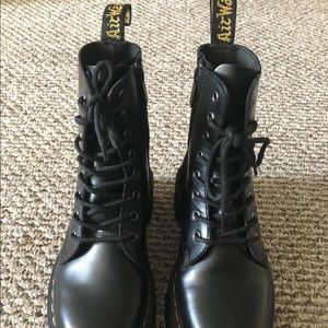 Jadon Platform Doc Martens Size 6 M black